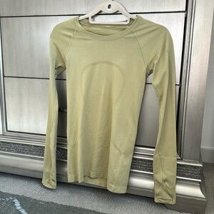 Lululemon Swiftly tech long sleeve
